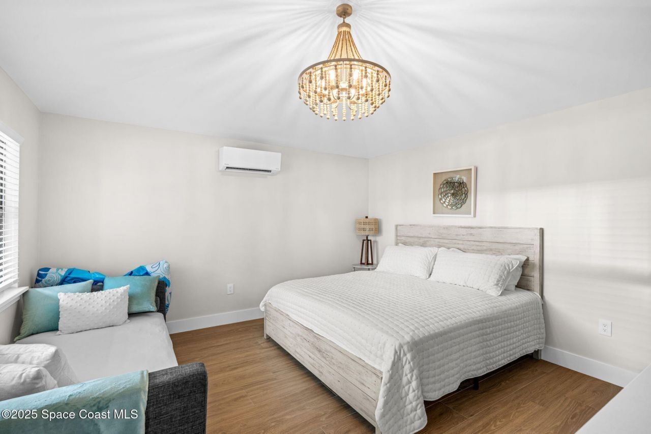 2021 S Orlando Avenue, Cocoa Beach, FL 32931 Photo