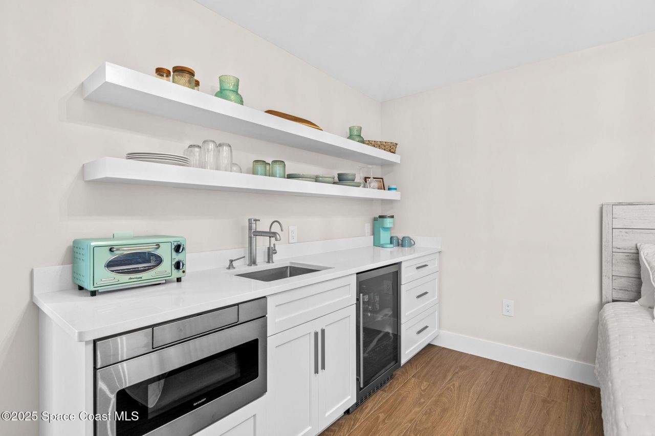 2021 S Orlando Avenue, Cocoa Beach, FL 32931 Photo