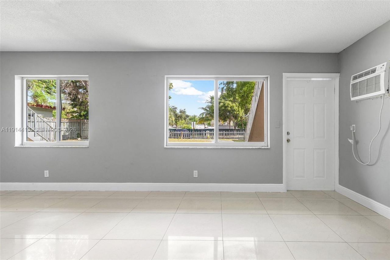 620 SW 7th St, Unit 1-7, Pompano Beach, FL 33060 Photo