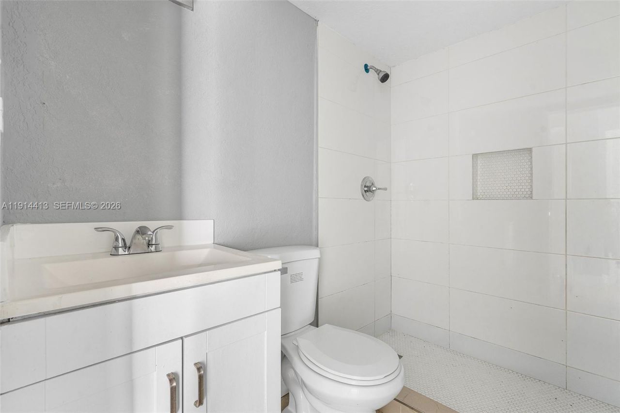 620 SW 7th St, Unit 1-7, Pompano Beach, FL 33060 Photo