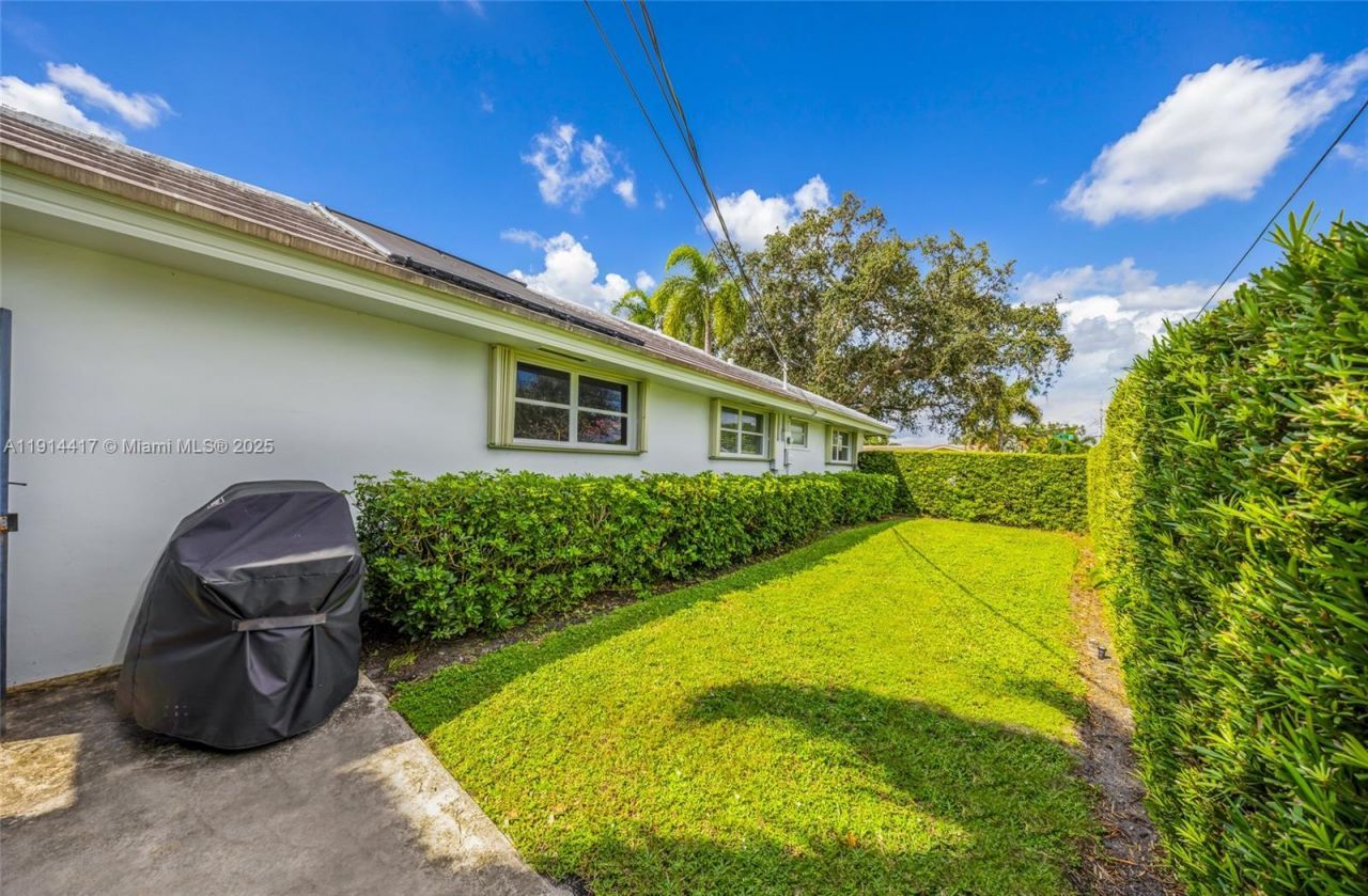 2132 NE 63rd Ct, Fort Lauderdale, FL 33308 Photo