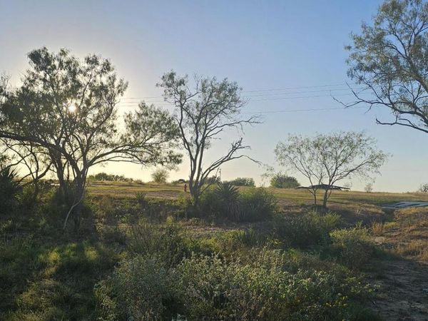 109 Sylas Hayes, Pleasanton, TX 78064