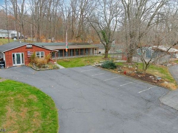 3 Volker Ln, Sandyston, NJ 07827