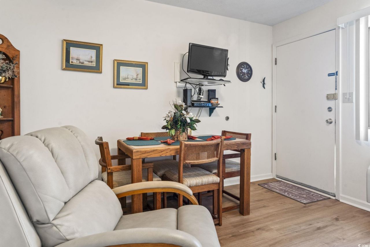 120 Dogwood Dr. N Photo 21