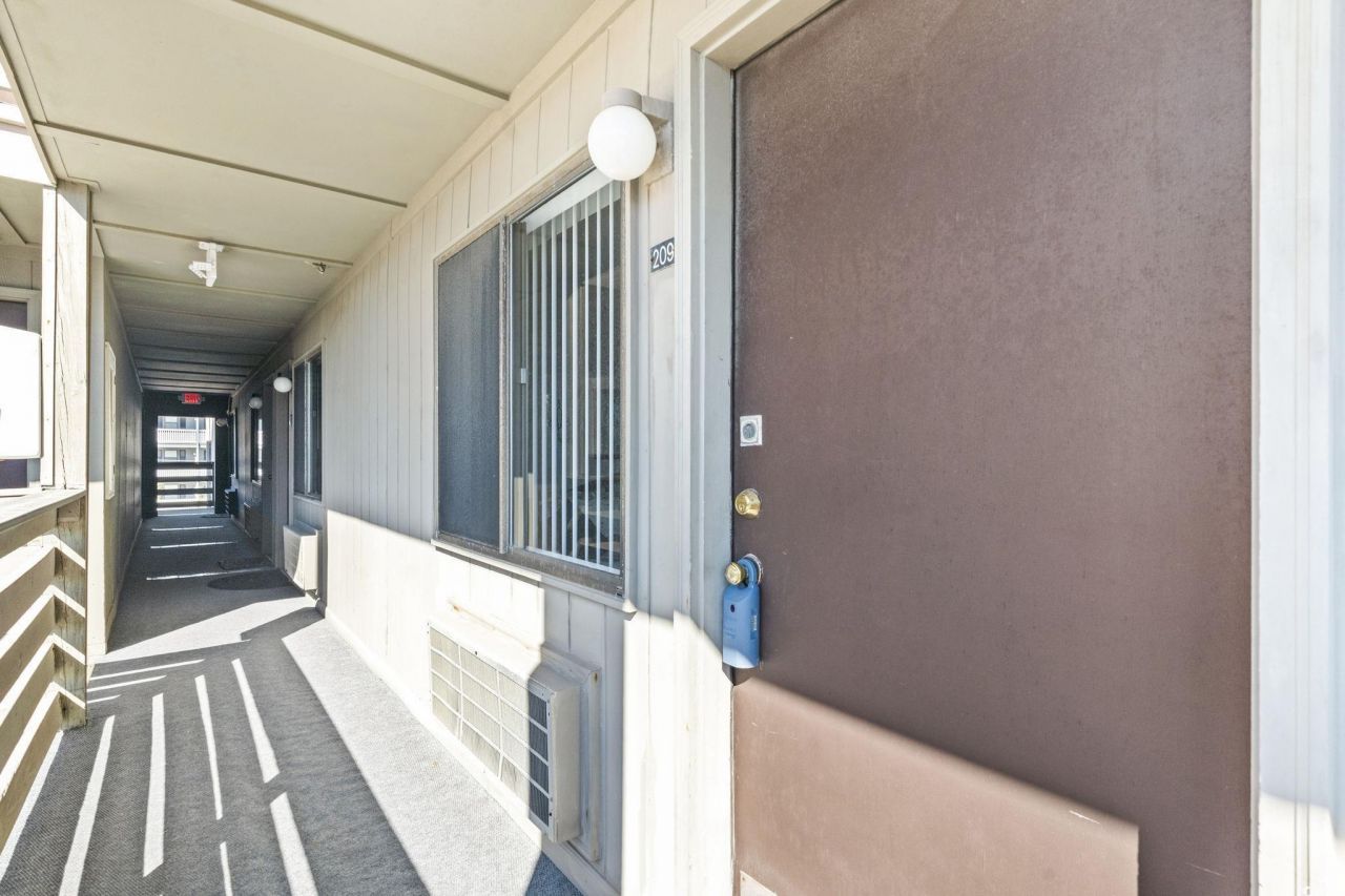 120 Dogwood Dr. N Photo 22