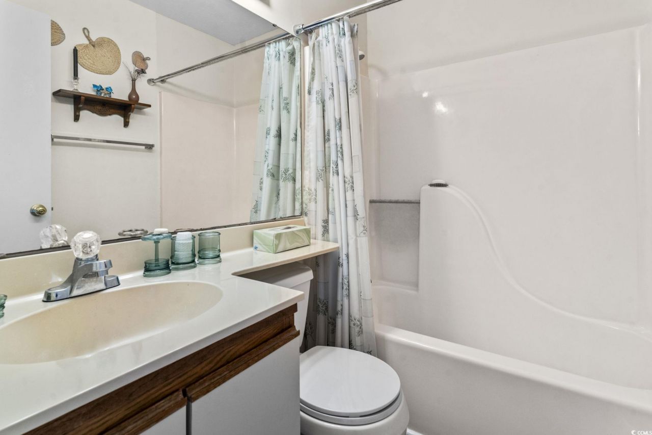 120 Dogwood Dr. N Photo 7