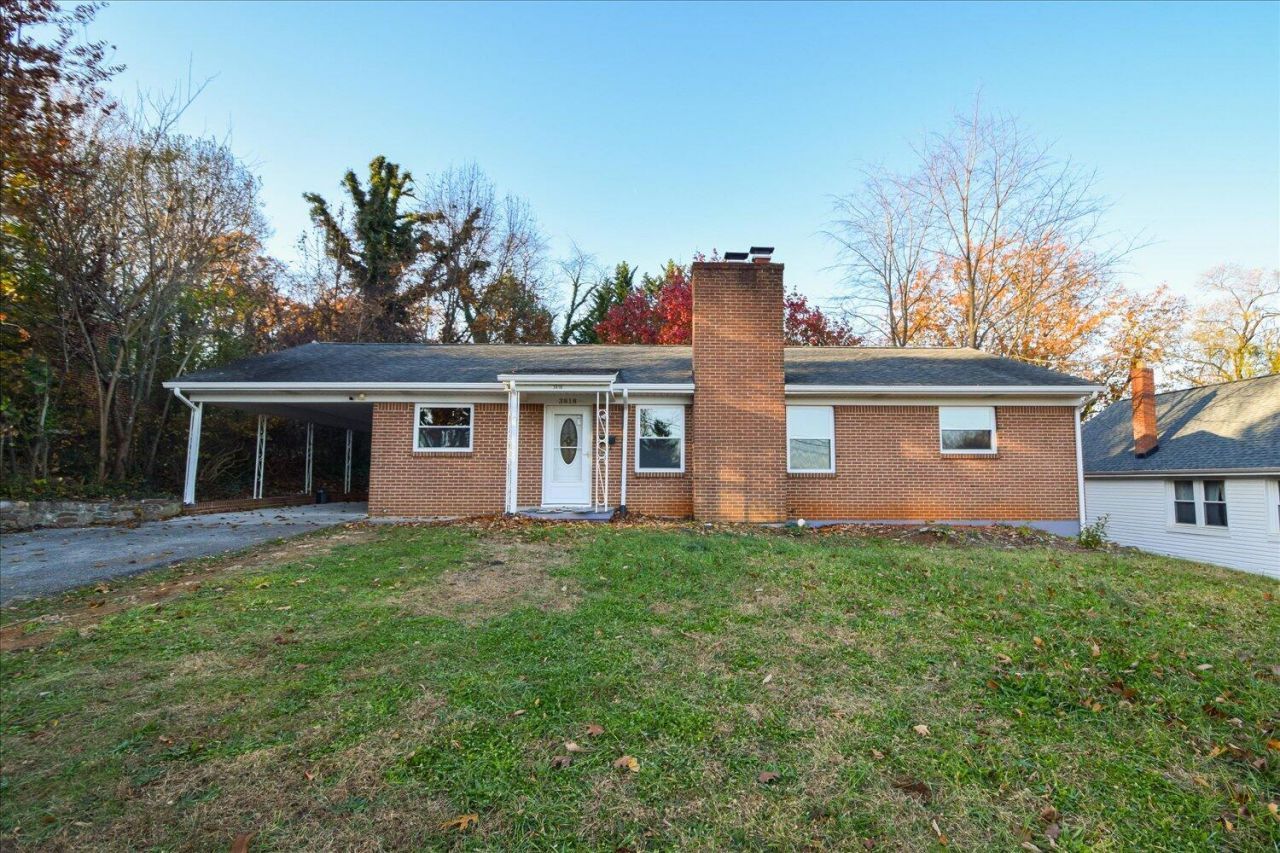 3818 Grandview Ave Nw, Roanoke, VA 24012 Main Photo