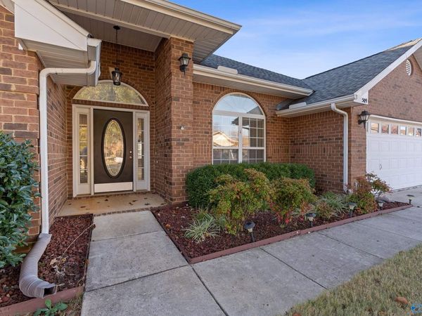 509 Summer Cove Circle NW, Madison, AL 35757