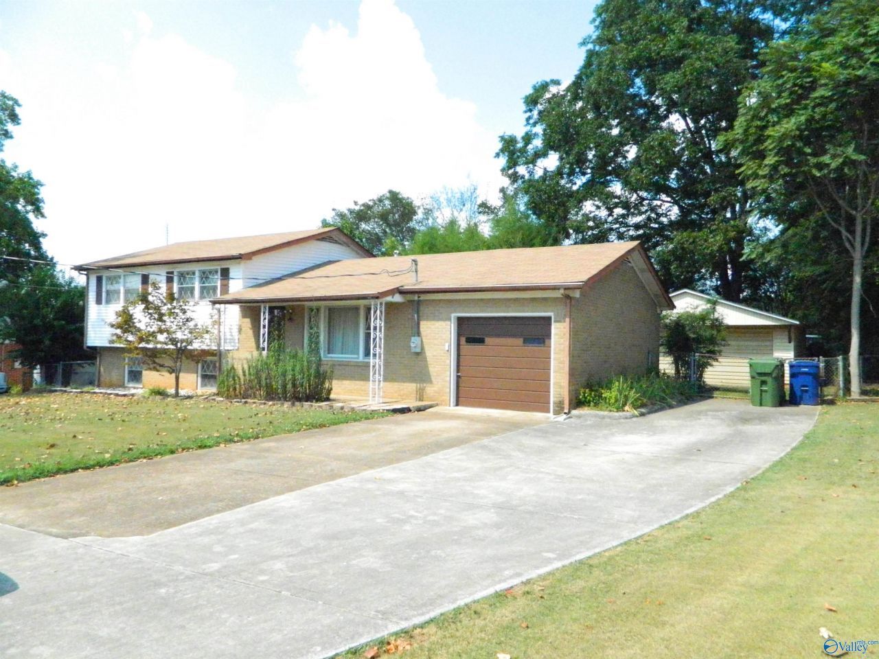 302 Mountain Gap Road Se, Huntsville, AL 35803 Main Photo