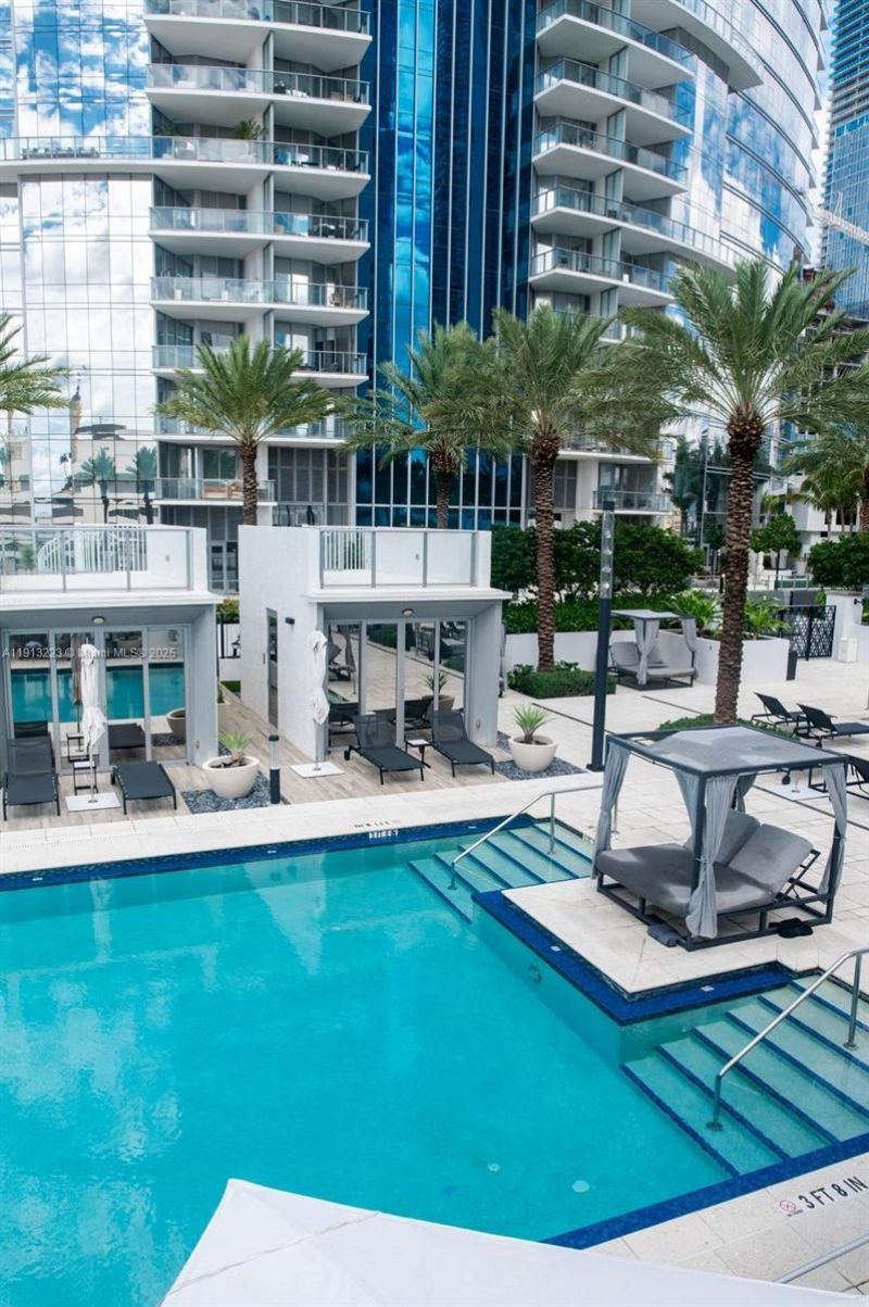 851 NE 1st Ave, Unit 1811, Miami, FL 33132 Photo