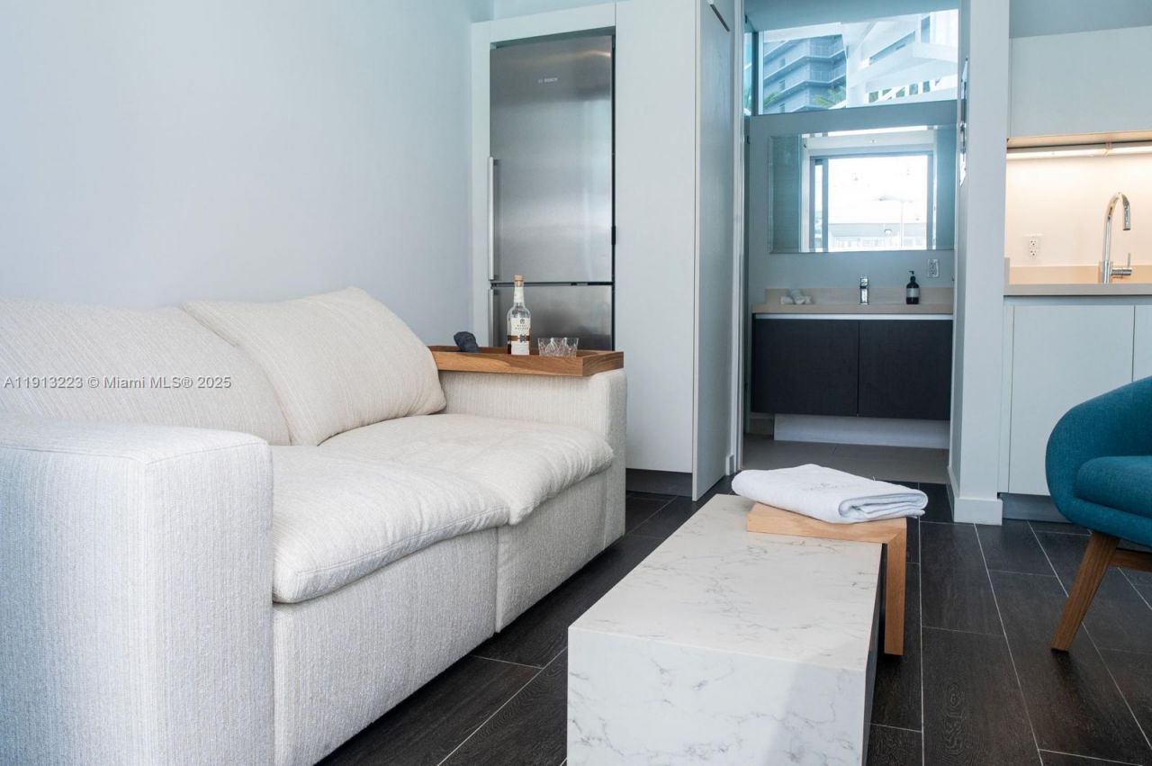 851 NE 1st Ave, Unit 1811, Miami, FL 33132 Photo