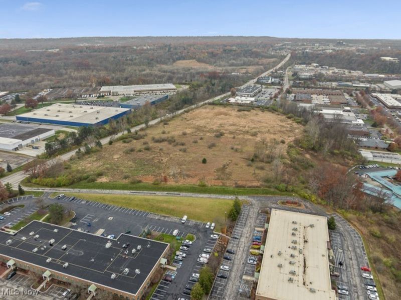 Rockside Road, Valley View, OH 44125 Photo 15