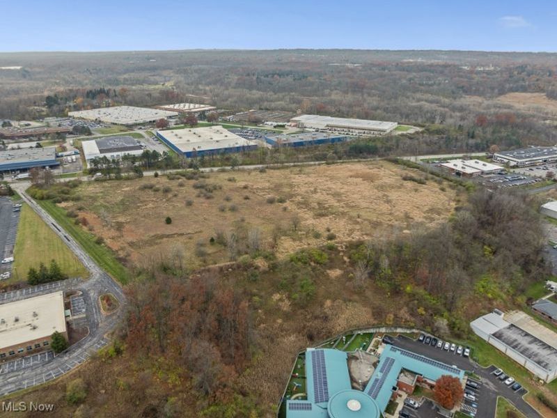 Rockside Road, Valley View, OH 44125 Photo 16