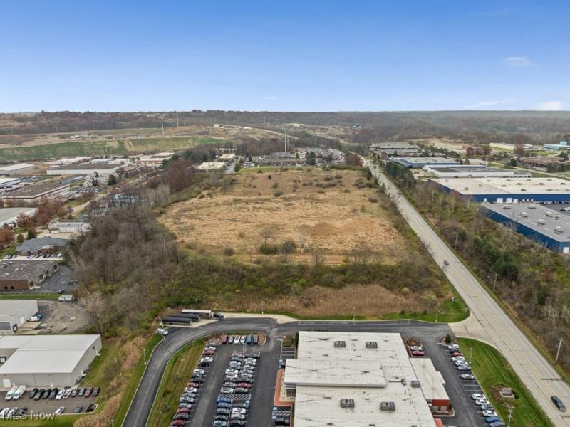 Rockside Road, Valley View, OH 44125 Photo 24
