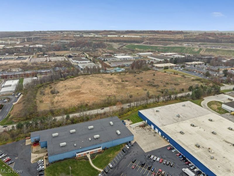 Rockside Road, Valley View, OH 44125 Photo 9