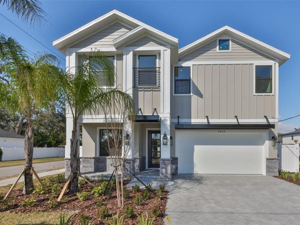 3223 W PAXTON AVENUE, TAMPA, FL 33611