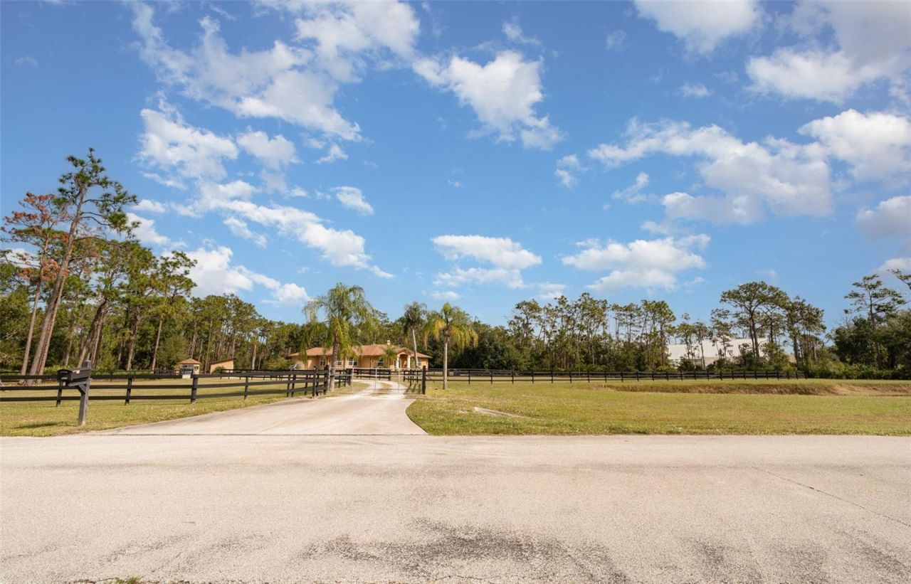 30215 Saddlebag Trail, Myakka City, FL 34251 Photo