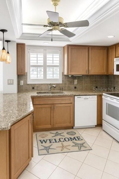 1250 N Portofino Drive, Unit 408, Sarasota, FL 34242 Photo