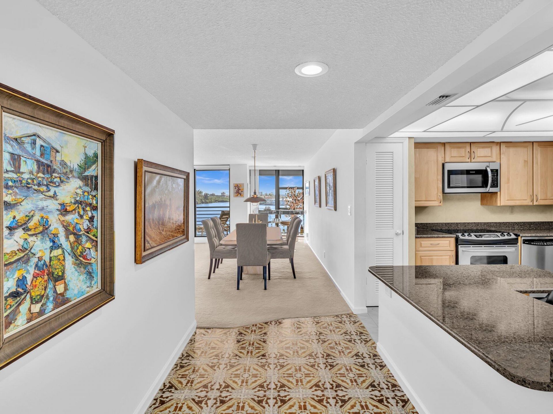 900 NE Spanish River Boulevard, Unit 4e, Boca Raton, FL 33431 Photo