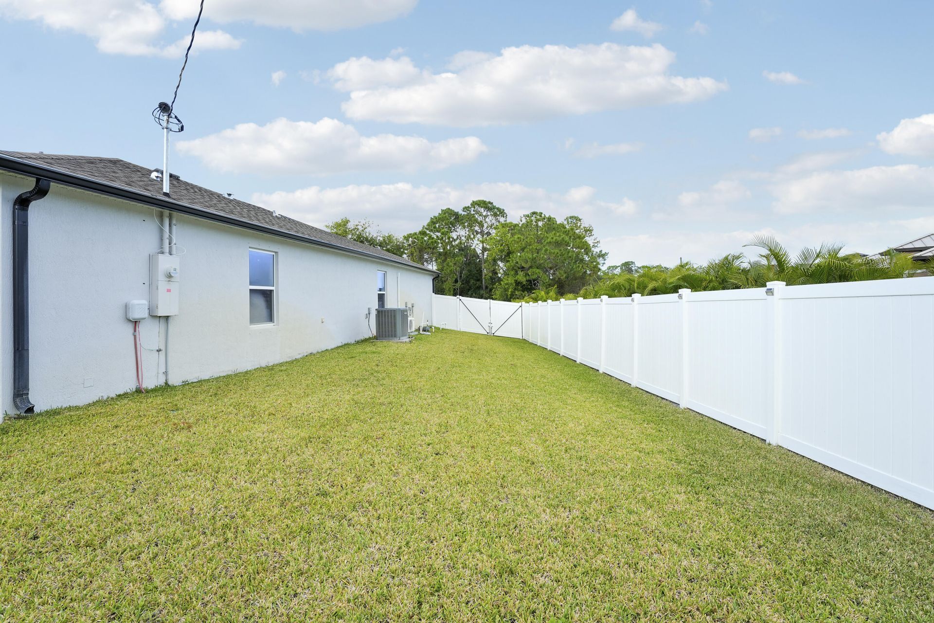 684 SW Jada Road, Port Saint Lucie, FL 34953 Photo