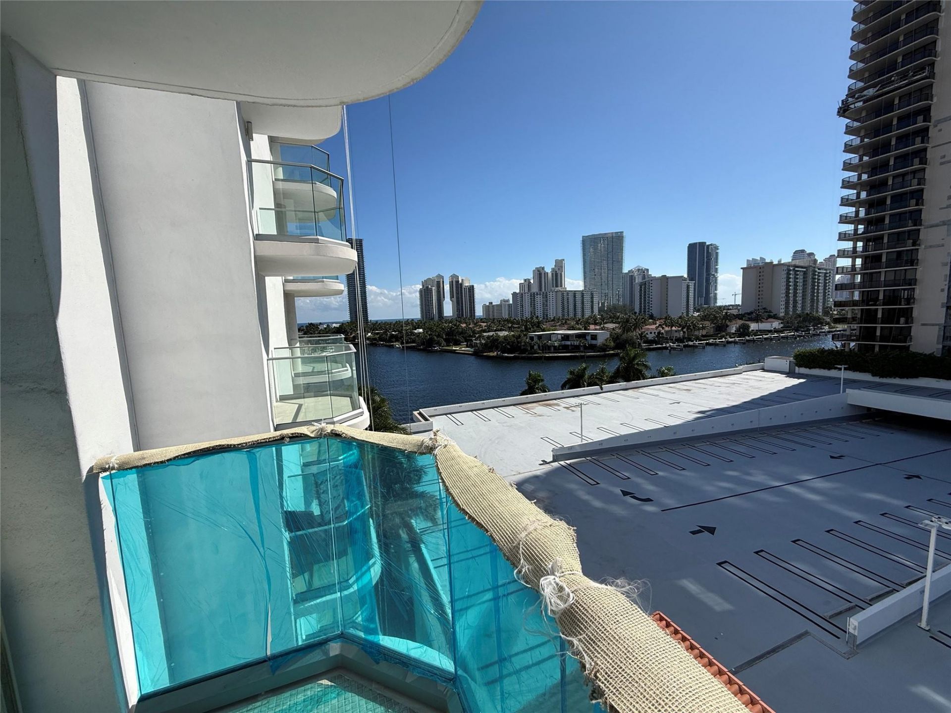 19707 Turnberry Way, Unit 8D, Miami, FL 33180 Photo