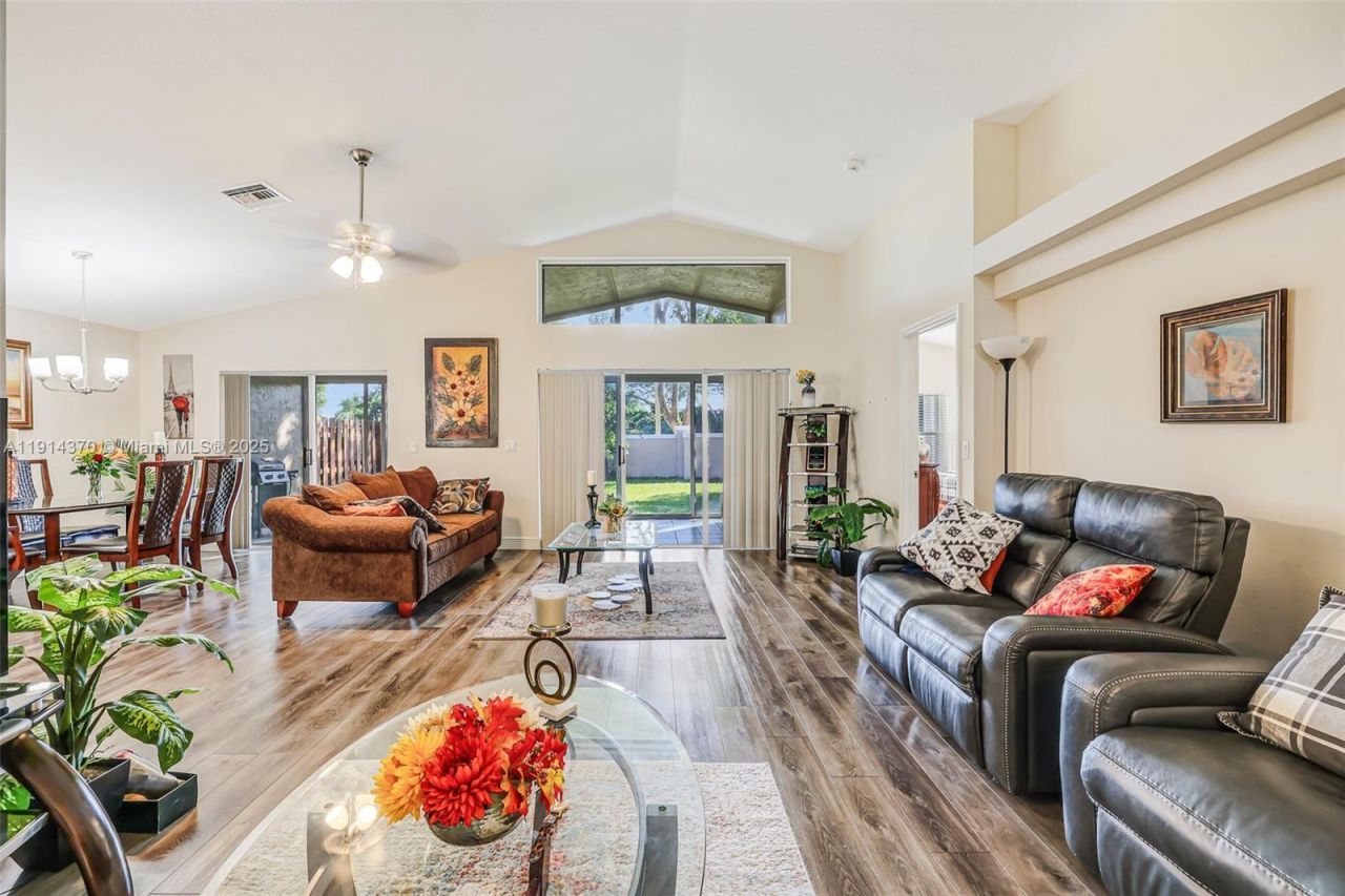 7390 Lugano Dr, Boynton Beach, FL 33437 Photo