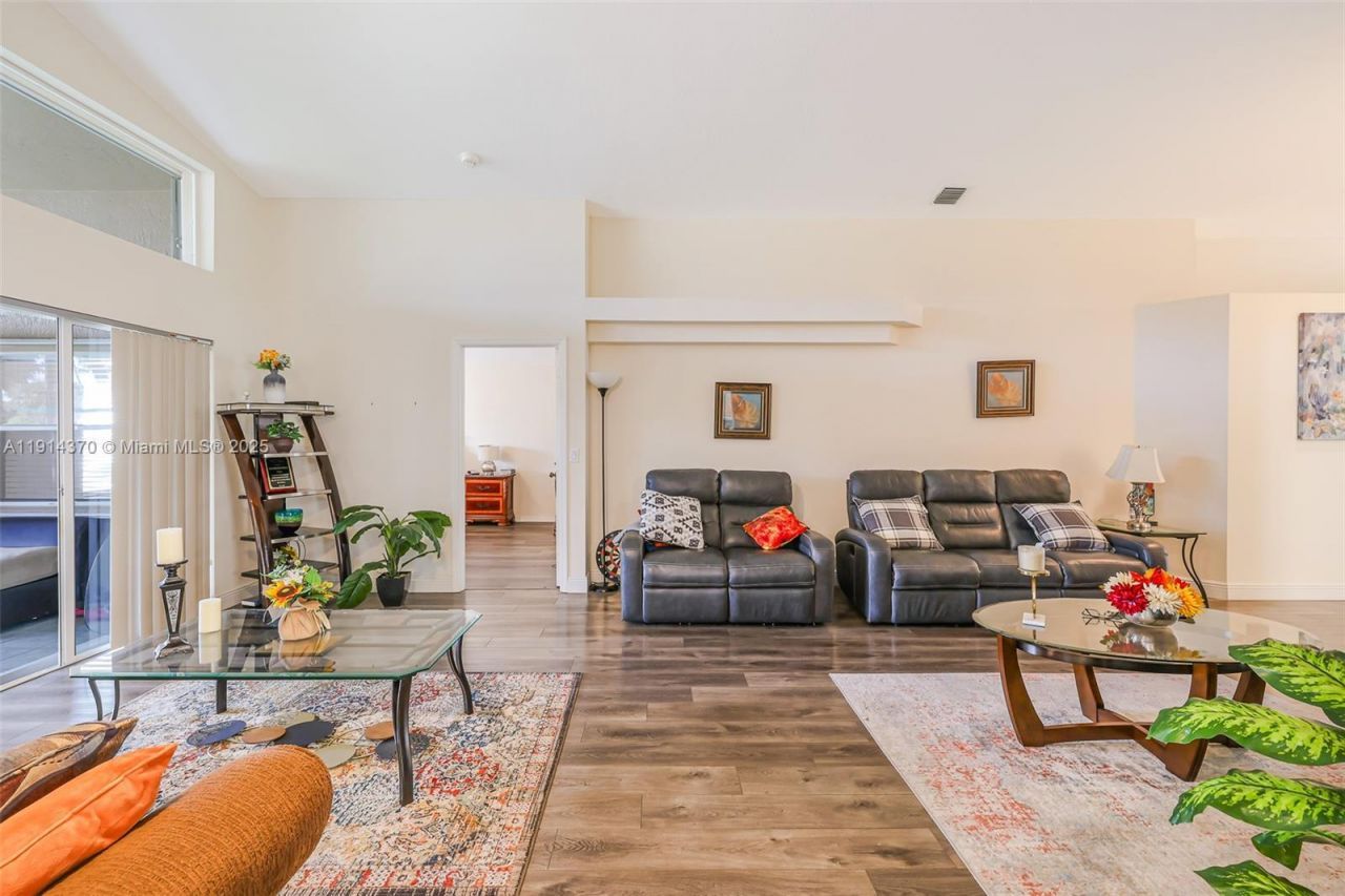 7390 Lugano Dr, Boynton Beach, FL 33437 Photo