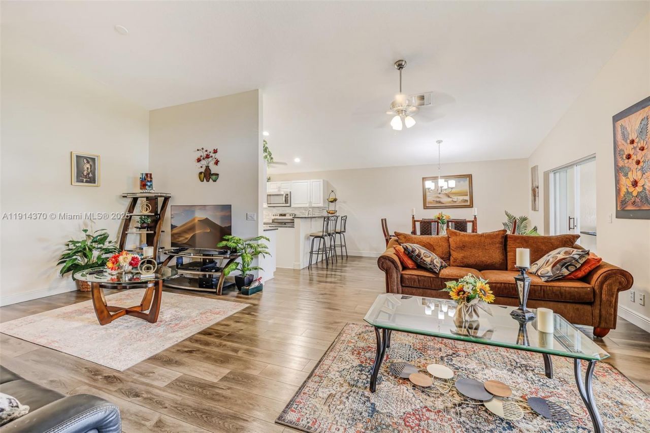 7390 Lugano Dr, Boynton Beach, FL 33437 Photo