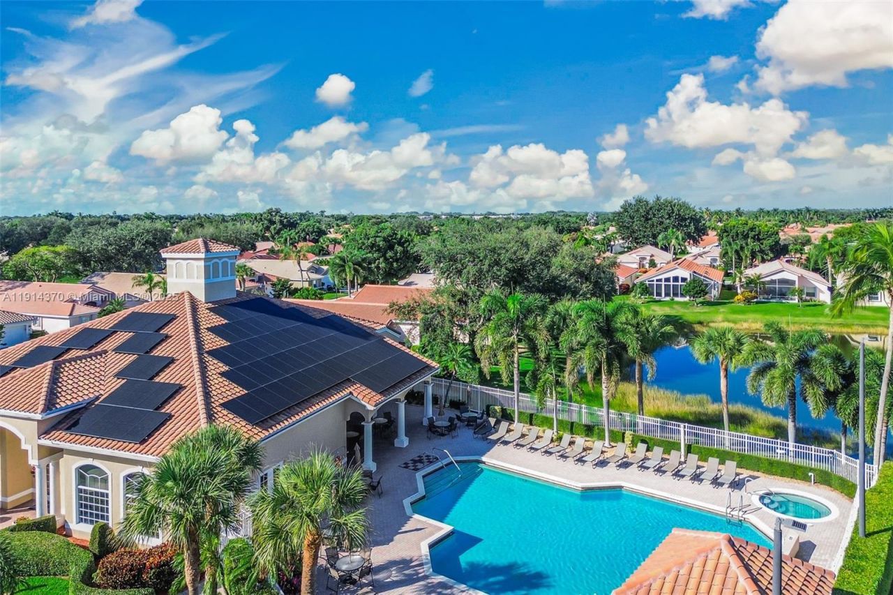 7390 Lugano Dr, Boynton Beach, FL 33437 Photo