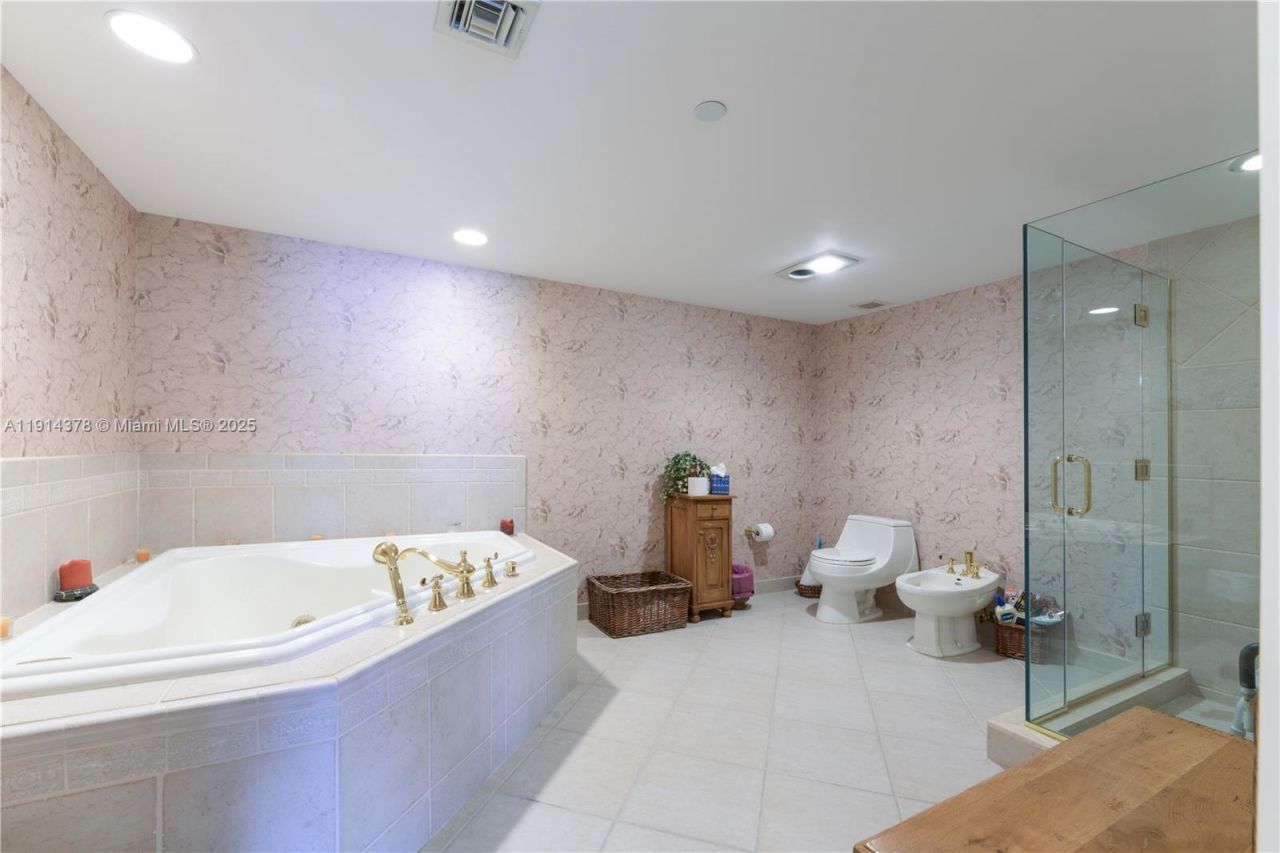 19670 Beach Rd, Unit PHB3, Tequesta, FL 33469 Photo