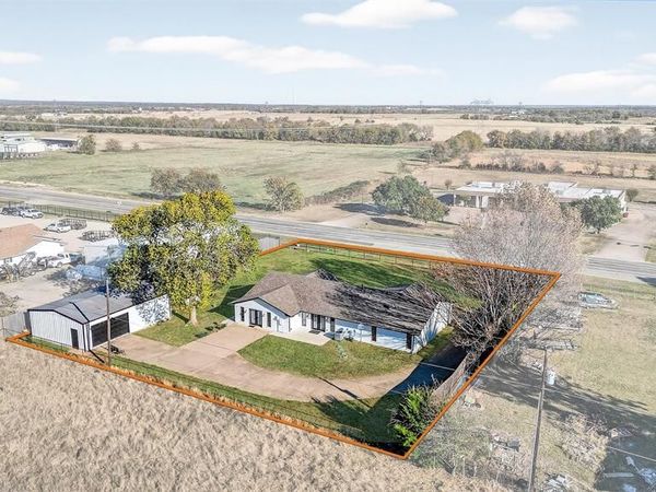 616 E Bells Boulevard, Bells, TX 75414