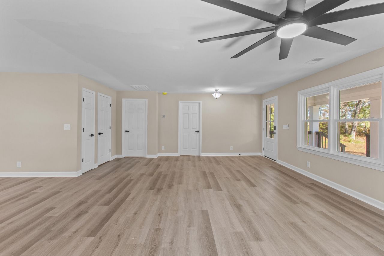 5253 Jefferies Highway Photo 15