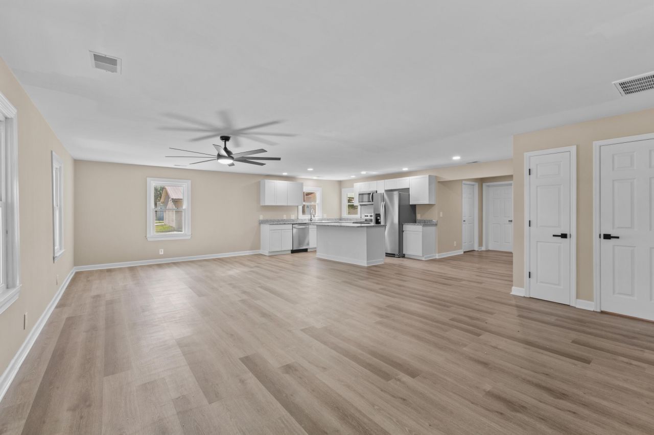 5253 Jefferies Highway Photo 8