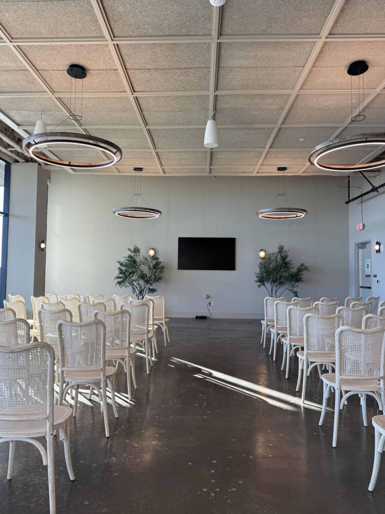 850 Morrison Drive Photo 4