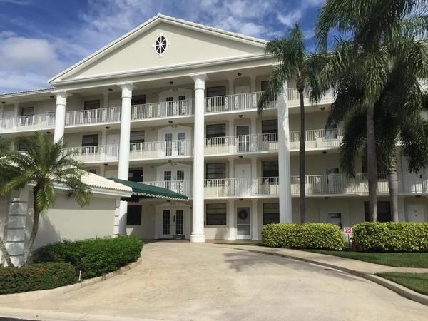 6049 Balboa Circle, Unit 202, Boca Raton, FL 33433