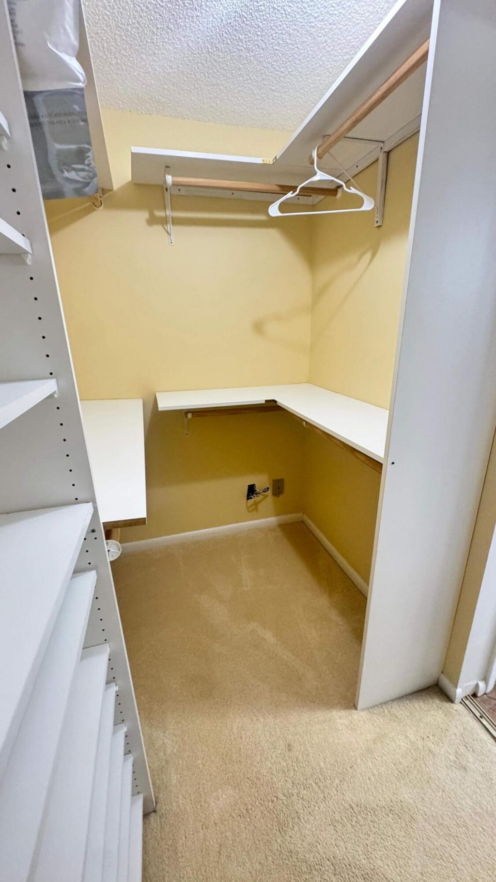 6049 Balboa Circle, Unit 202, Boca Raton, FL 33433 Photo