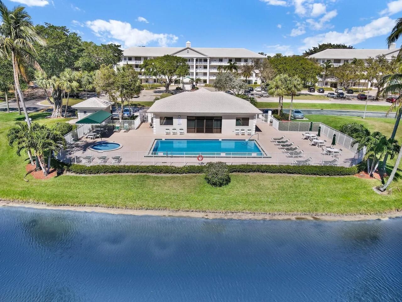 6049 Balboa Circle, Unit 202, Boca Raton, FL 33433 Photo