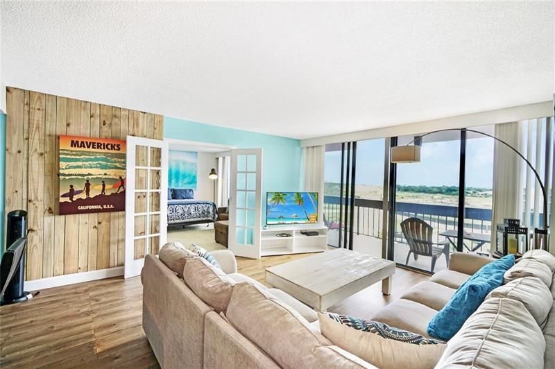 2400 Presidential Way, Unit 502, West Palm Beach, FL 33401 Photo