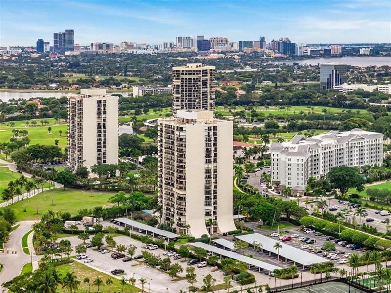 2400 Presidential Way, Unit 502, West Palm Beach, FL 33401 Photo