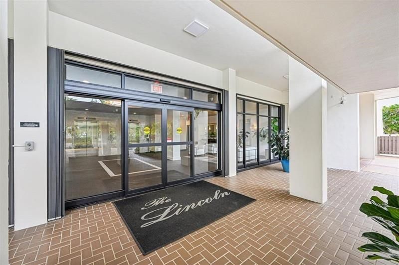 2400 Presidential Way, Unit 502, West Palm Beach, FL 33401 Photo