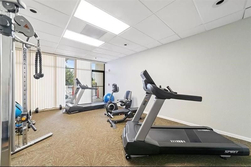 2400 Presidential Way, Unit 502, West Palm Beach, FL 33401 Photo