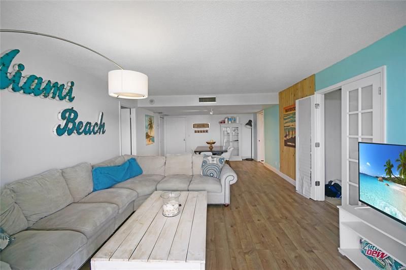 2400 Presidential Way, Unit 502, West Palm Beach, FL 33401 Photo