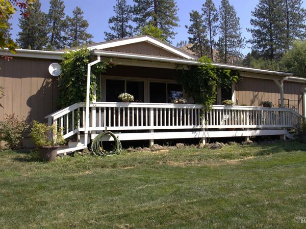 204 Larradon Dr, Kamiah, ID 83536
