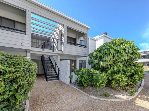 1555 TARPON CENTER DRIVE, Unit 132, VENICE, FL 34285