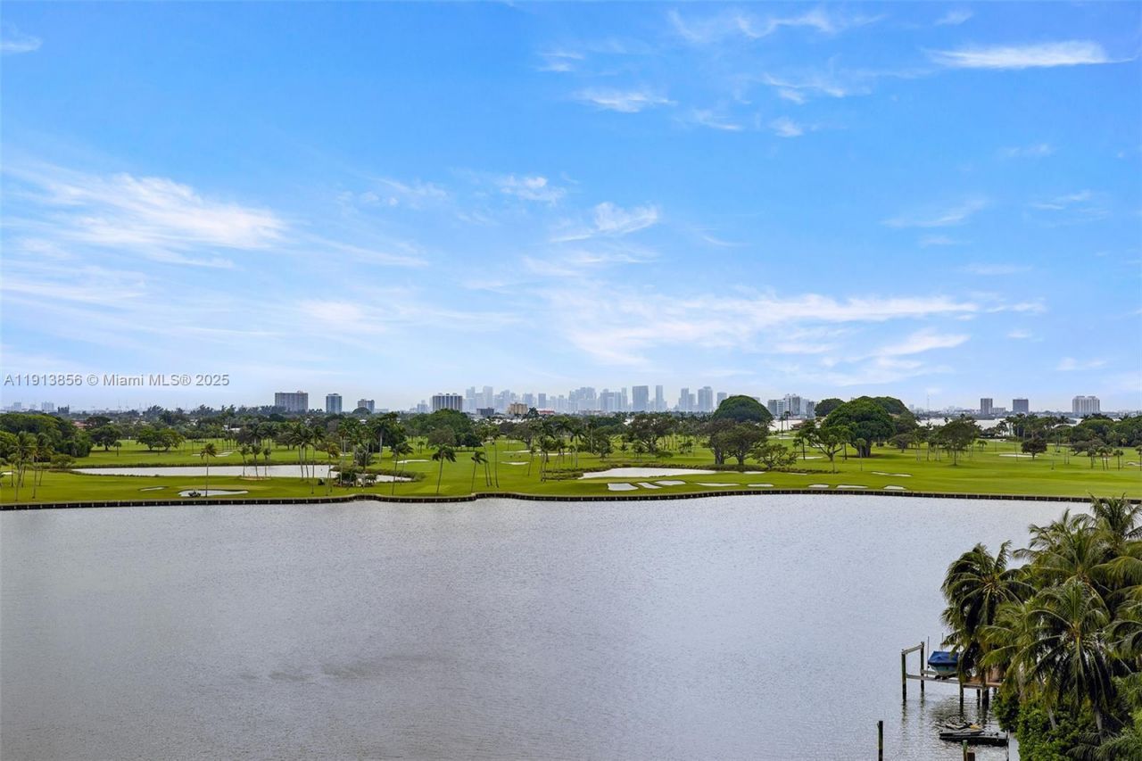 9400 W Bay Harbor Dr, Unit 101, Bay Harbor Islands, FL 33154 Photo