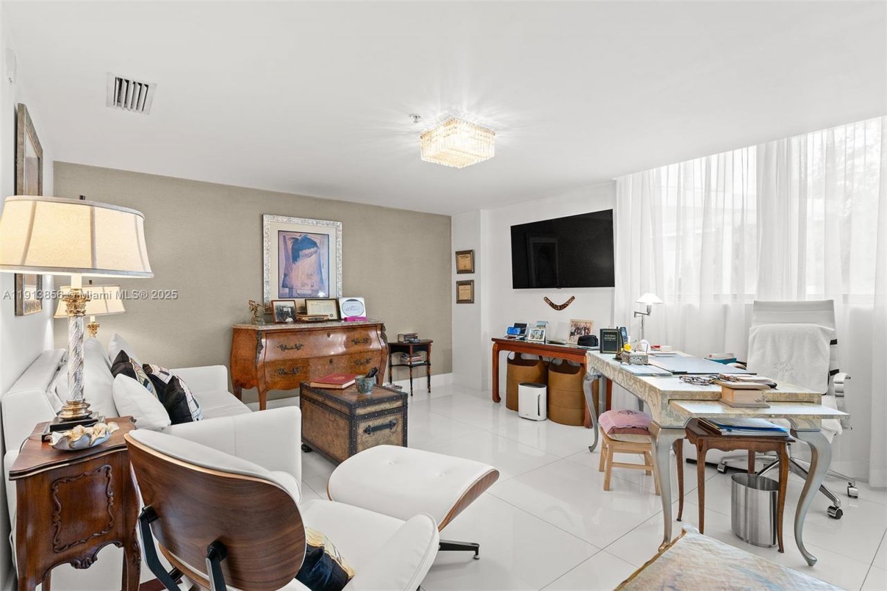 9400 W Bay Harbor Dr, Unit 101, Bay Harbor Islands, FL 33154 Photo