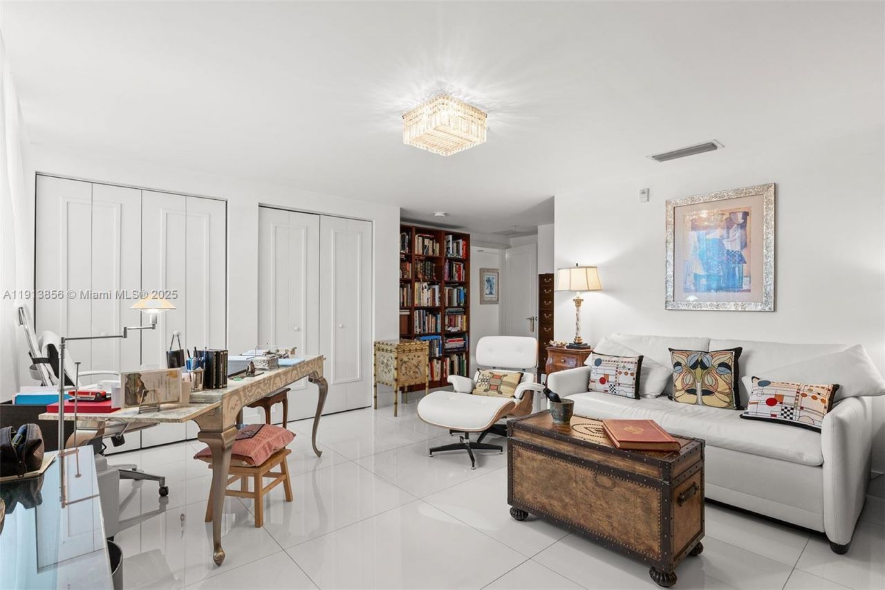 9400 W Bay Harbor Dr, Unit 101, Bay Harbor Islands, FL 33154 Photo