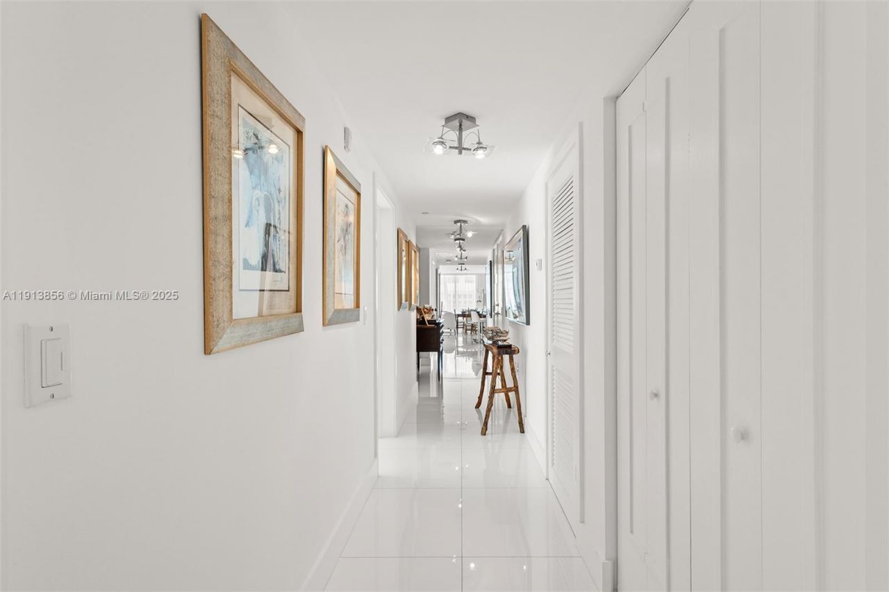 9400 W Bay Harbor Dr, Unit 101, Bay Harbor Islands, FL 33154 Photo