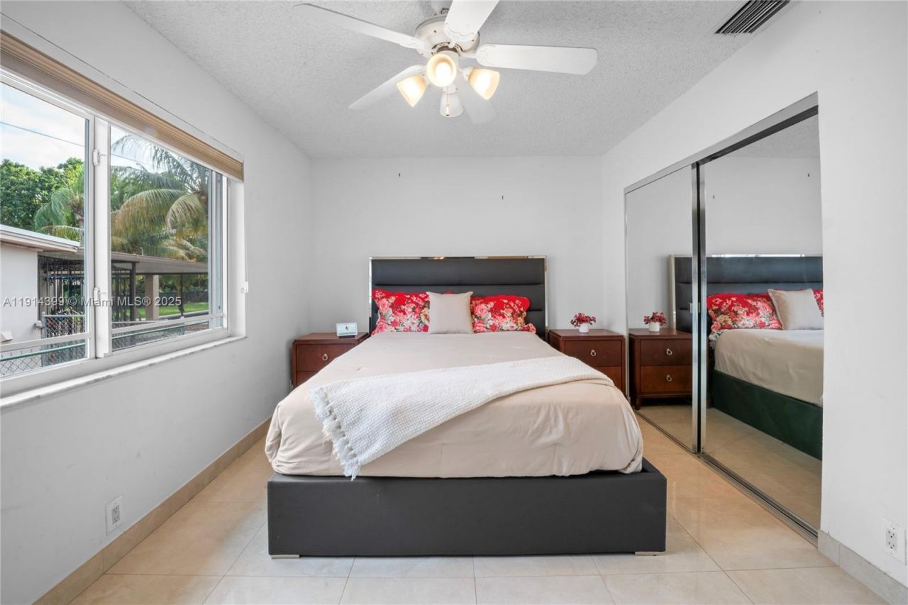 6010 SW 19th St, Miami, FL 33155 Photo