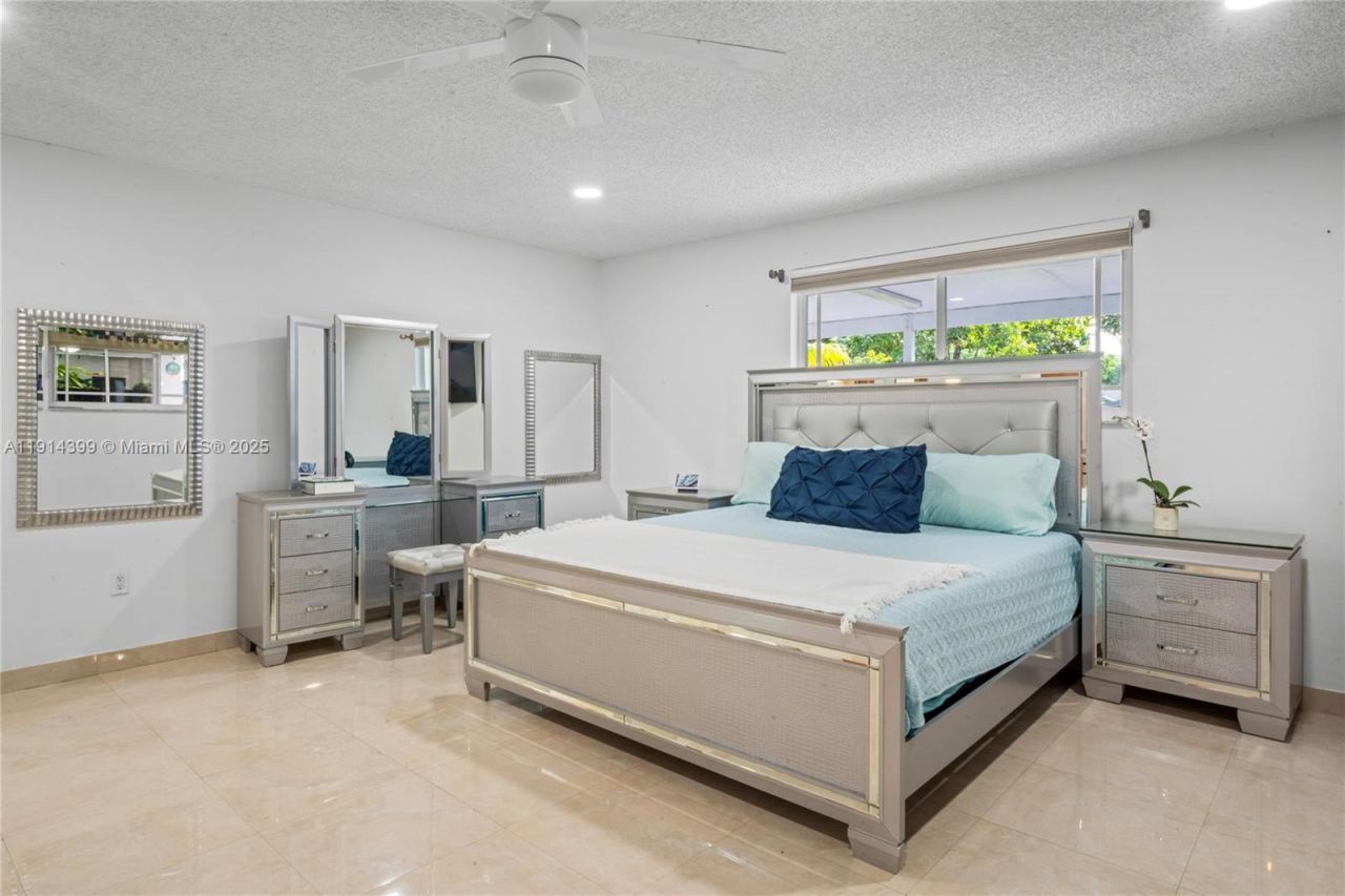 6010 SW 19th St, Miami, FL 33155 Photo